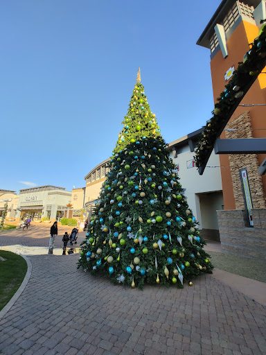 Shopping Mall «Scottsdale Promenade», reviews and photos, 16427 N Scottsdale Rd, Scottsdale, AZ 85254, USA