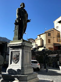 Statue de Pascal Paoli - Statua di Pasquale Paoli du Restaurant A Scudella à Corte - n°3