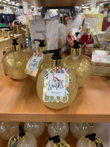 Clothing Store «Burlington Coat Factory», reviews and photos, 24 Wayne Hills Mall, Wayne, NJ 07470, USA