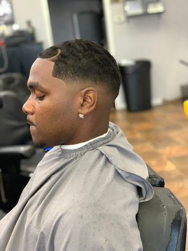 Barber Shop «The Dub Barber Shop», reviews and photos, 1810 N Cooper St, Arlington, TX 76011, USA