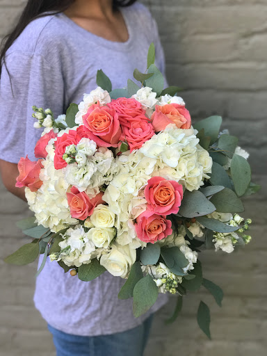 Florist «The Flower Girl», reviews and photos, 108 S 5th St, Middletown, IN 47356, USA