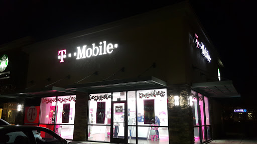 Cell Phone Store «T-Mobile», reviews and photos, 1757 E Hebron Pkwy, Carrollton, TX 75010, USA
