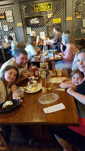 American Restaurant «Cracker Barrel Old Country Store», reviews and photos, 2697 Highwood Blvd, Smyrna, TN 37167, USA