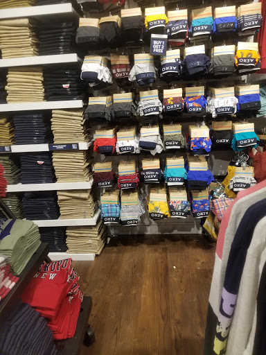 Clothing Store «Aéropostale», reviews and photos, 200 Baychester Ave, Bronx, NY 10475, USA