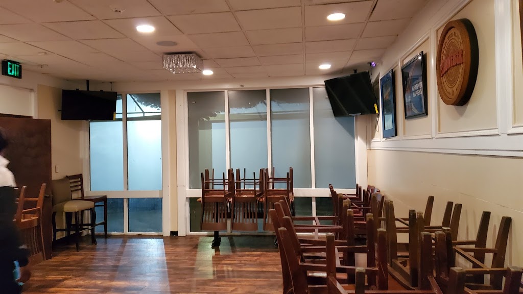 J.R. Crickets on Main St 30337