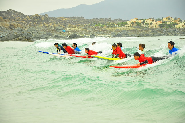 Comentarios y opiniones de Escuela de Surf Totoralillo