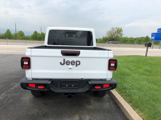 Car Dealer «Century Dodge Chrysler Jeep Ram», reviews and photos, 13500 Veterans Memorial Pkwy, Wentzville, MO 63385, USA