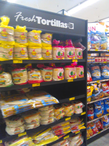 Grocery Store «Grocery Outlet Bargain Market», reviews and photos, 1060 N Wilson Way, Stockton, CA 95205, USA