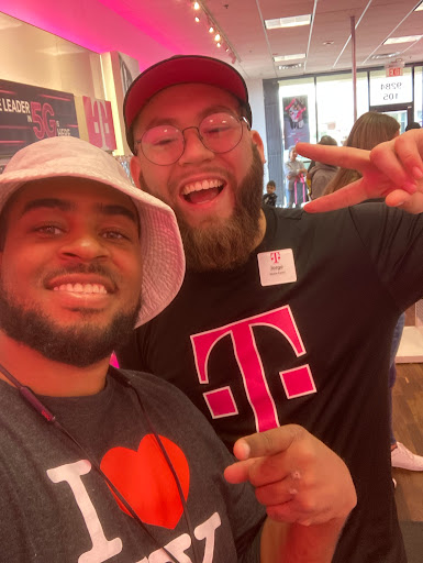 Cell Phone Store «T-Mobile», reviews and photos, 9284 W Northern Ave Suite 105, Glendale, AZ 85305, USA