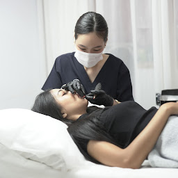 ร้านคิ้วสวย ชลบุรี สาขา2 บางแสน by Eyebrows specialist อาจารย์สิ