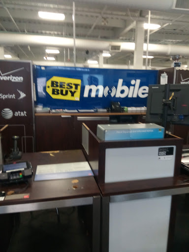 Electronics Store «Best Buy», reviews and photos, 470 Lewis Ave, Meriden, CT 06451, USA