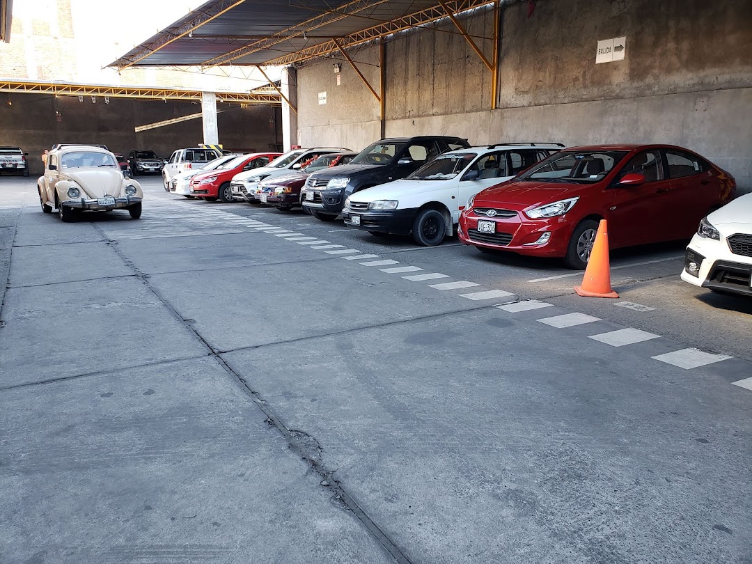 PARQUEOS AQP - Valet Parking