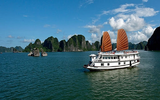 CTY TNHH TM & DL HOÀNG LONG TOUR