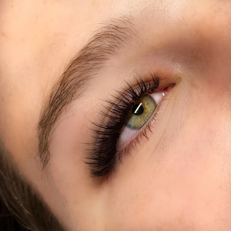 Lashed Up & Beauty - Eyelash Extensions | Parkwood, Southport, Helensvale, Gold Coast