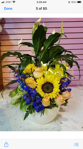 Florist «City Enchanted Gardens Florist», reviews and photos, 2246 W Taylor St, Chicago, IL 60612, USA