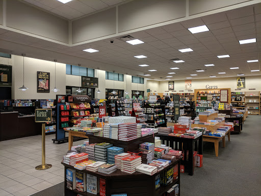 Book Store «Barnes & Noble», reviews and photos, 5301 Belt Line Rd #118, Dallas, TX 75254, USA