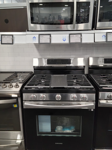 Electronics Store «Best Buy», reviews and photos, 3349 Fairlane Dr, Allen Park, MI 48101, USA