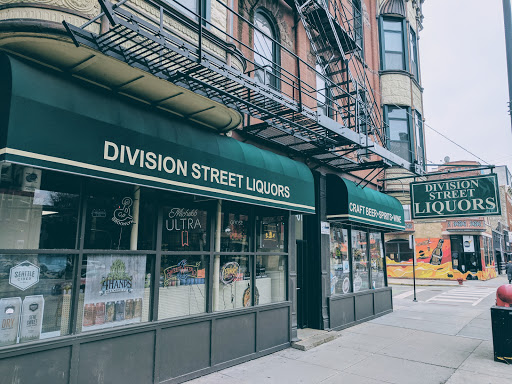 Liquor Store «Division Street Liquors», reviews and photos, 1759 W Division St, Chicago, IL 60622, USA