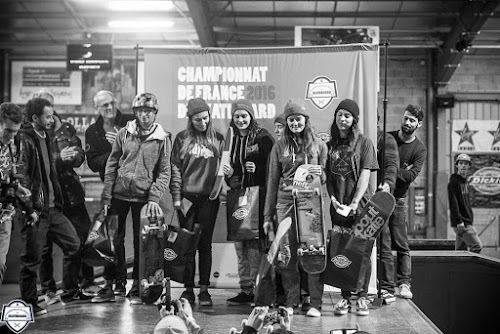 YODA SKATE SCHOOL Cours Skateboard Longboard & E skate à Nantes