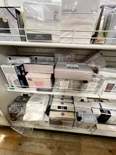 Department Store «HomeGoods», reviews and photos, 1945 W Lumsden Rd, Brandon, FL 33511, USA