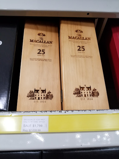 Wine Store «Westchester Wine Warehouse», reviews and photos, 53 Tarrytown Rd, White Plains, NY 10607, USA