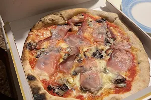 Pizza E Poi image