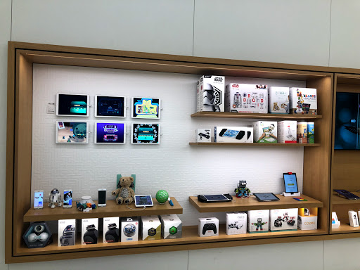 Apple Sherman Oaks image
