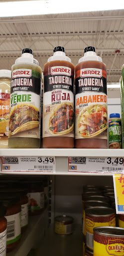 Grocery Store «Food Lion», reviews and photos, 1200 Beaver Brook Plz, New Castle, DE 19720, USA