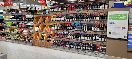 Shopping Mall «Coralwood Shopping Center», reviews and photos, 2301 Del Prado Blvd S, Cape Coral, FL 33990, USA