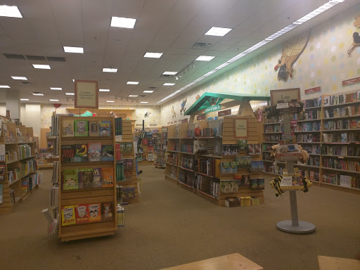 Book Store «Barnes & Noble», reviews and photos, 1923 W Malvern Ave, Fullerton, CA 92833, USA