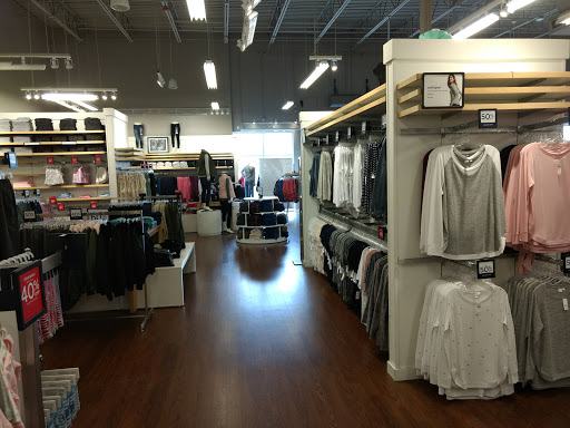 Clothing Store «Gap Outlet», reviews and photos, 2525 Grand Ave, Ames, IA 50010, USA
