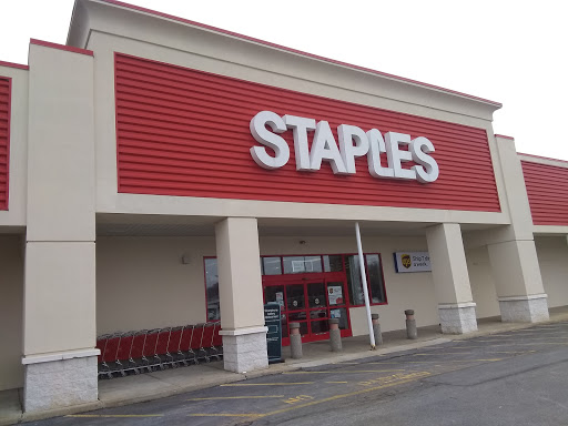 Office Supply Store «Staples», reviews and photos, 365 N Reading Rd, Ephrata, PA 17522, USA