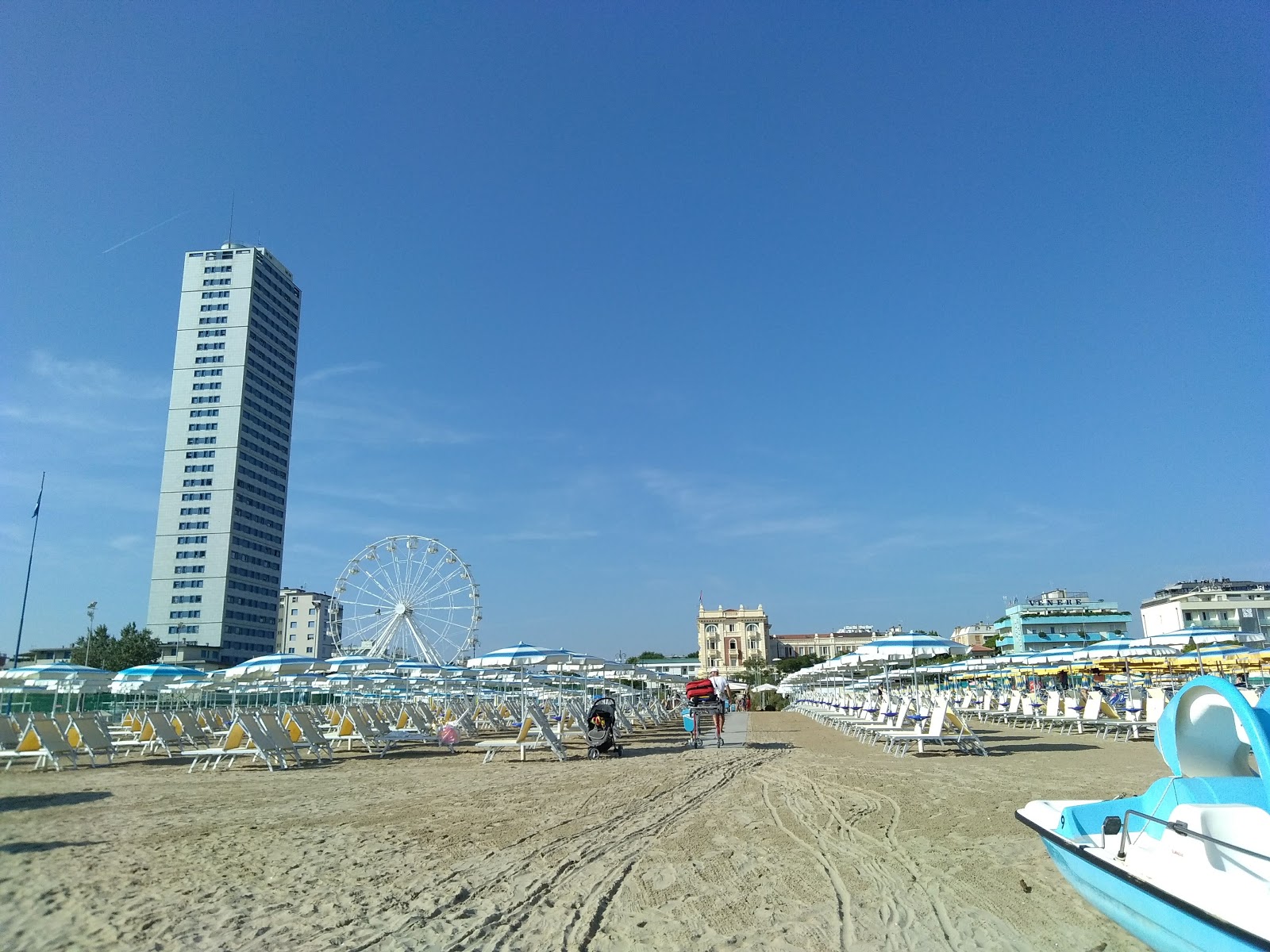 Cesenatico Özgür Plajı'in fotoğrafı - rahatlamayı sevenler arasında popüler bir yer