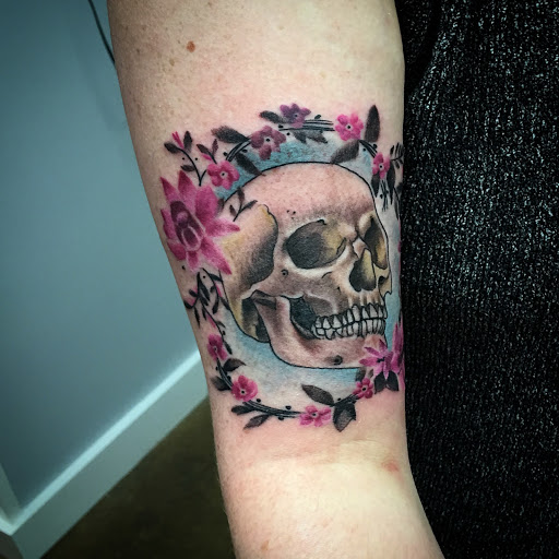 Tattoo Shop «Blu Gorilla Tattoo», reviews and photos, 1409 King St, Charleston, SC 29403, USA