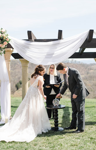 Bridal Shop «White Lace & Promises», reviews and photos, 8025 Kingston Pike #4, Knoxville, TN 37919, USA