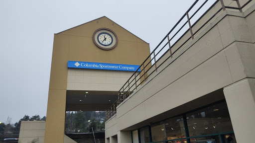 Sportswear Store «Columbia Sportswear Outlet», reviews and photos, 3 Monroe Pkwy, Lake Oswego, OR 97035, USA