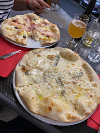 Pizza du Pizzeria La P'tite Table à Perros-Guirec - n°18