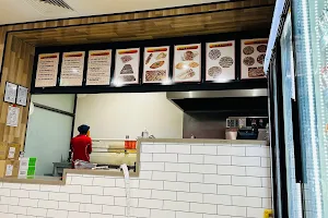 Snappys Pizza and Kebab Tarneit image