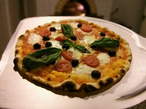 Ristorante pizzeria Shine Acqualagna in Acqualagna, Provincia di Pesaro e Urbino