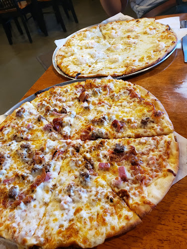 #1 best pizza place in Des Moines - Michael's Pizza