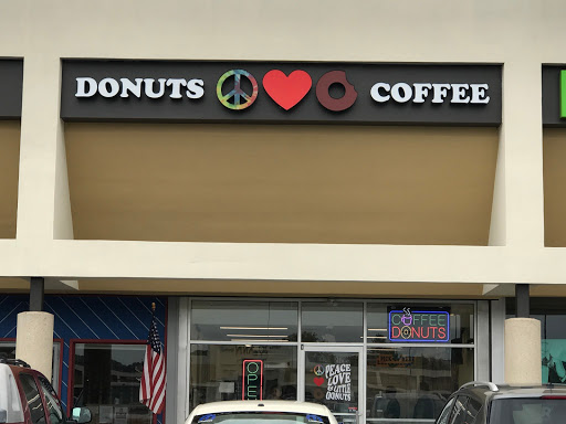Donut Shop «Peace, Love and Little Donuts of Bridgeville», reviews and photos, 1155 Washington Pike #69, Bridgeville, PA 15017, USA