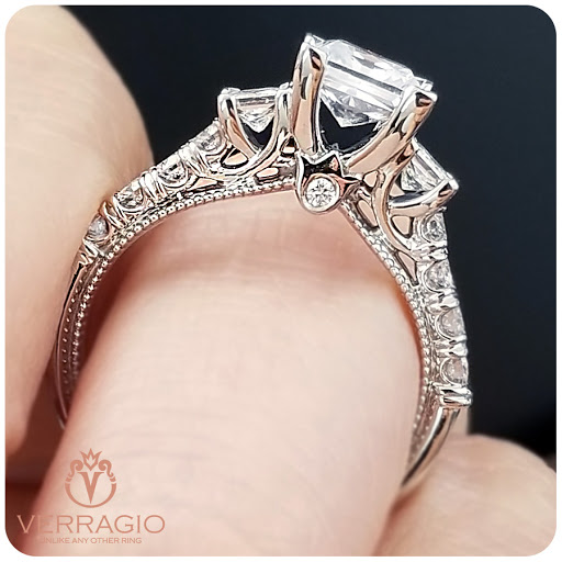 Jewelry Store «Medawar Jewelers Okemos», reviews and photos, 2168 W Grand River Ave, Okemos, MI 48864, USA