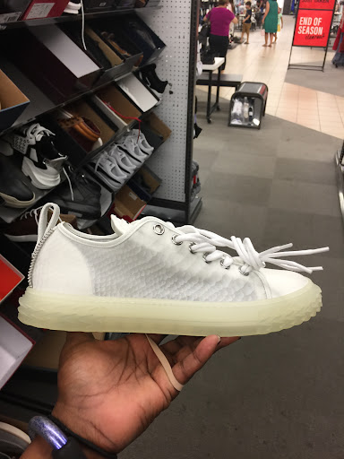 Department Store «Nordstrom Rack Downtown DC», reviews and photos, 1800 L St NW, Washington, DC 20036, USA