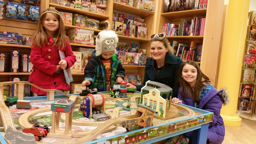 Book Store «Barnes & Noble», reviews and photos, 3050 Beeline Rd, Holland, MI 49424, USA