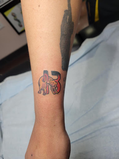 Explore grunge tattoo ideas, creative tattoo ideas in Libertyville, available at Lucky Seven Tattoo