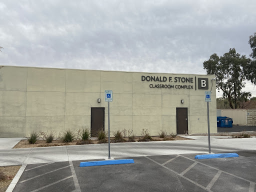 West Charleston Bookstore, 6375 W Charleston Blvd, Las Vegas, NV 89146, USA, 