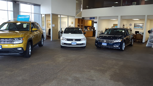 Volkswagen Dealer «McMinnville Volkswagen», reviews and photos, 1920 OR-99W, McMinnville, OR 97128, USA
