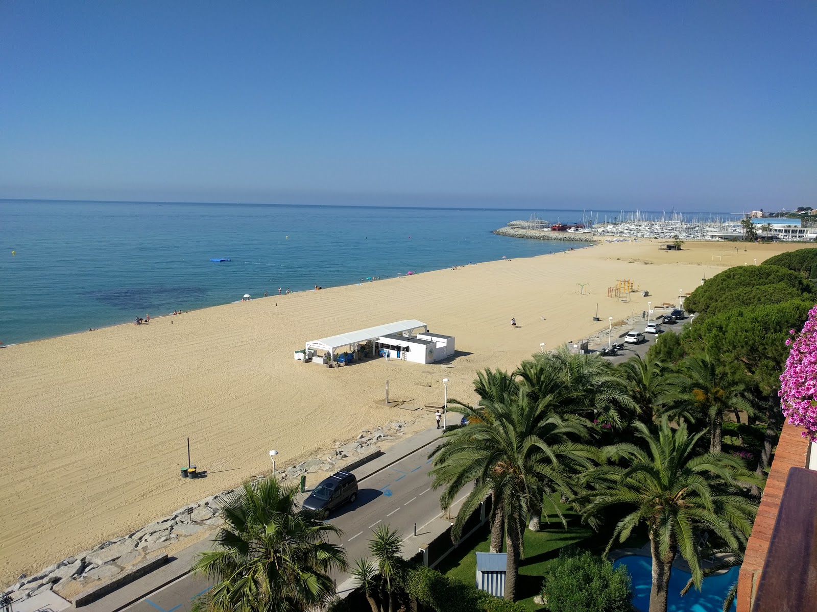 Foto di Sant Vicenc de Montalt con molto pulita livello di pulizia