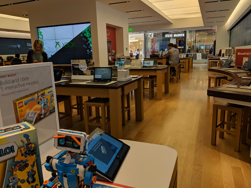 Electronics Store «Microsoft», reviews and photos, 10250 California Route 2 #1045, Los Angeles, CA 90067, USA