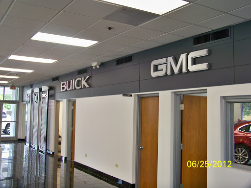 Car Dealer «King Cadillac Buick GMC», reviews and photos, 1700 W Evans St, Florence, SC 29501, USA